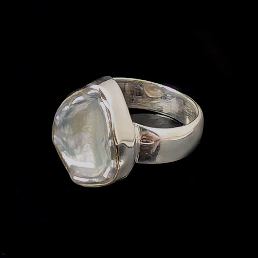 pierścionki srebrne Pierścionek surowy z perłą