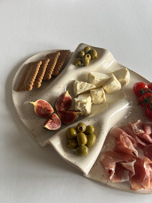 deski do krojenia i tace Taca na przekąski WAVY no. 2 beż