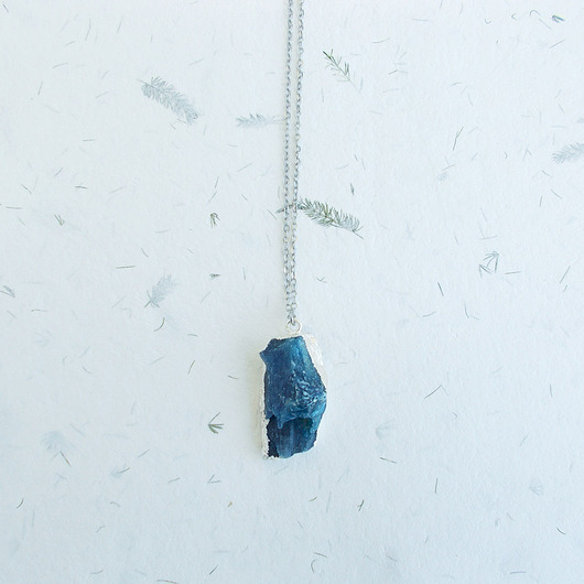 wisiory Kianit surowy wisiorek No 2