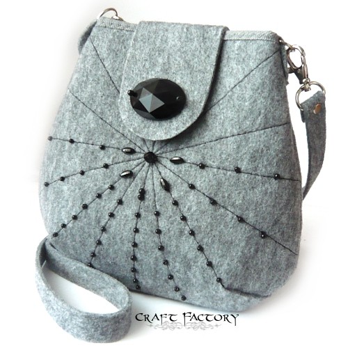 Spiderweb Chequered - torebka na ramię Craft Factory