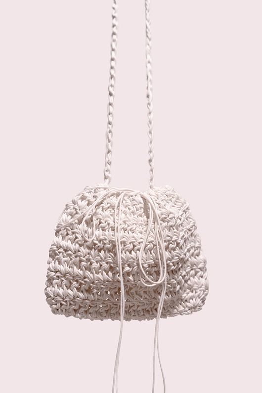 torby na ramię Roma. Minimalistyczna torebka crossbody z zamknięciem