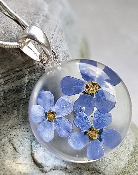 naszyjnik z niezapominajką Grol Jewellery