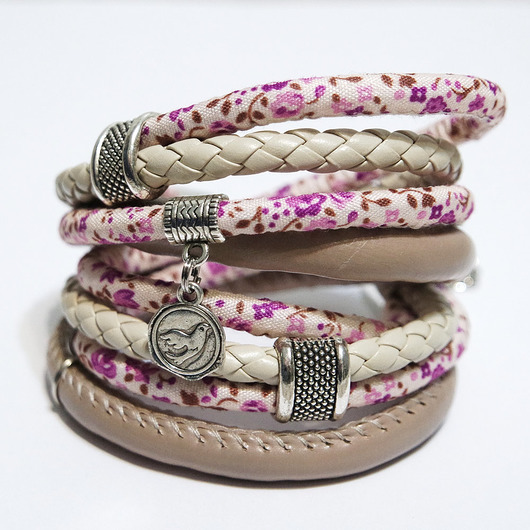 bransoletki - inne Bransoletka - Ptaszek - rzemienie, owijana, kwiaty