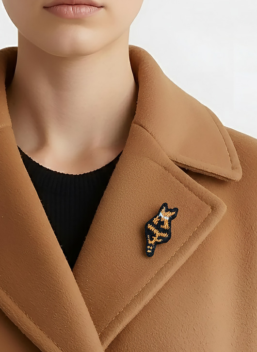 broszki Kot - ręcznie haftowana broszka