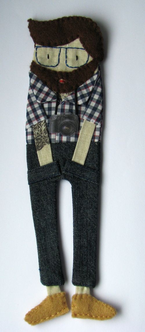 Hipster z aparatem emelele