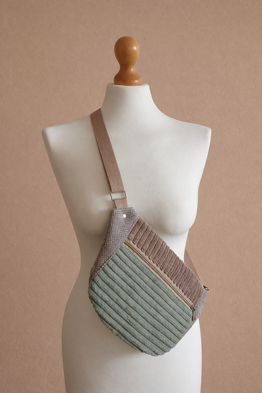 saszetka nerka Damska nerko-torebka.