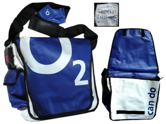 O2 SPECIAL EDITION Recycling art