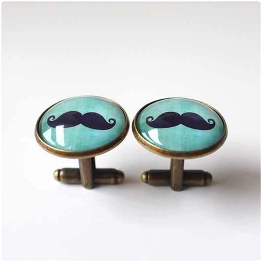 spinki - moustache na turkusie kameLeonia