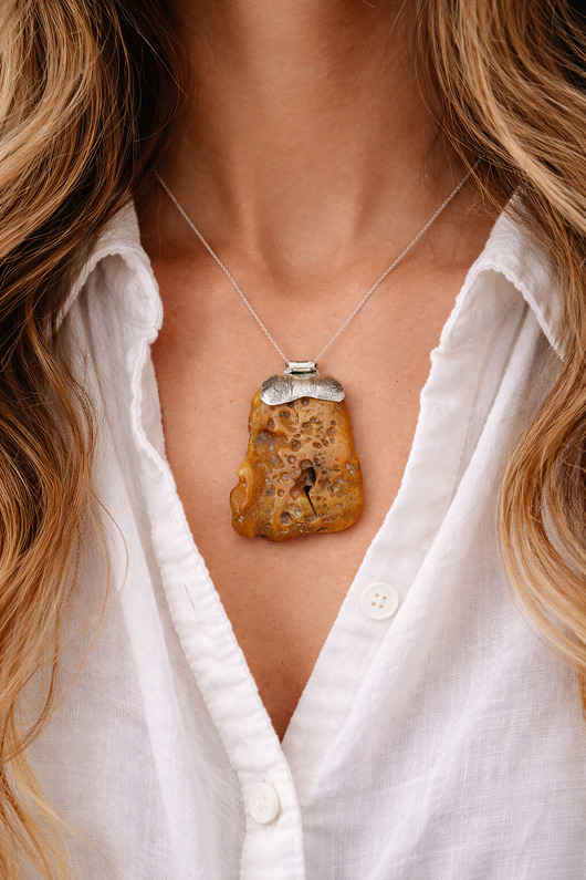 wisiory Surowy bursztyn bałtycki  - Wisior bursztynowy - Zawieszka bursztynowa