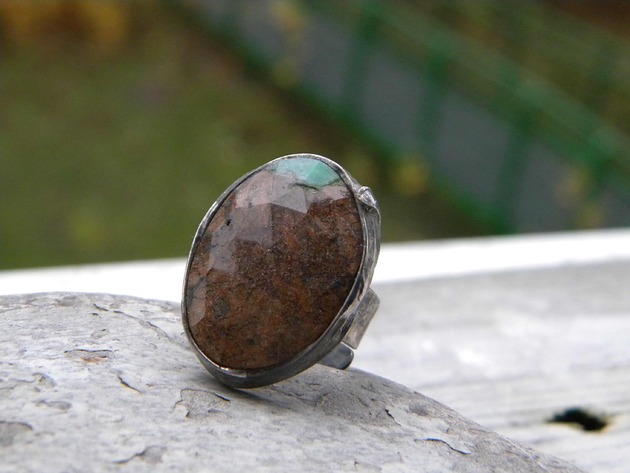 pierścionki srebrne Fasetowany surowy chryzopraz   - pierścień