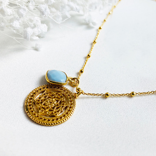 złote naszyjniki LETNI WIECZÓR- Niebieski NASZYJNIK OPAL z zawieszką Rozetą