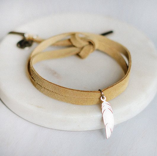 bransoletki skórzane Mini feather beige