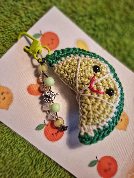 breloki Breloczek Cytrusy - Limonka na szydełku