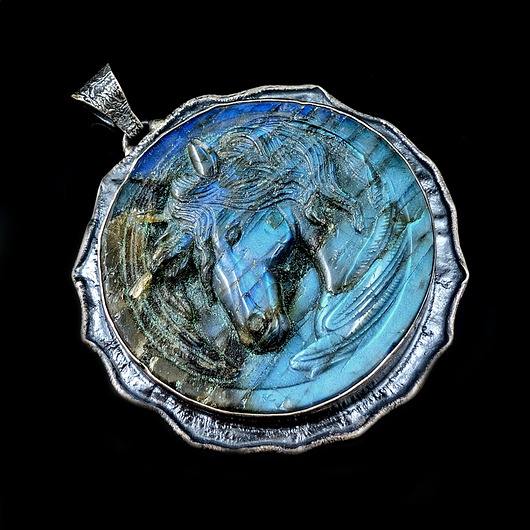 wisiory Baśniowy jednorożec- labradoryt