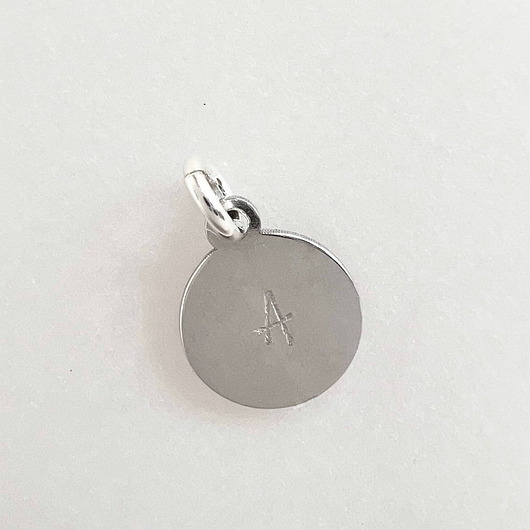 wisiory Personalizowana zawieszka z literką srebro 925