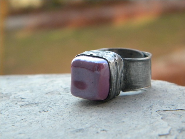 pierścionki - różne Kostka lilaróż - pierścień