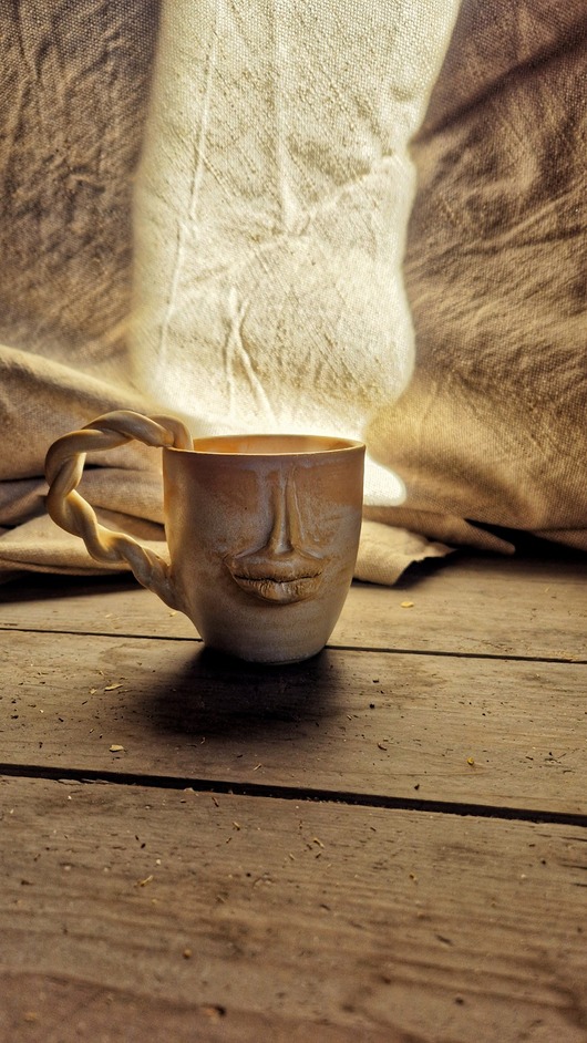 kubki Kubek usta, kubek twarz, rzeźba kubek, kubek kobieta, capuccino