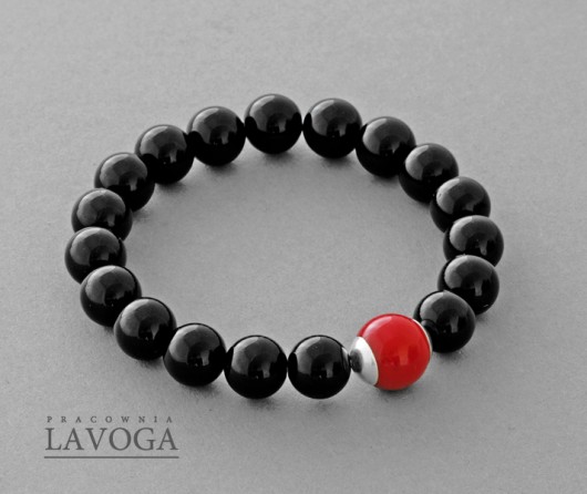 Black jade with red jade point. Lavoga