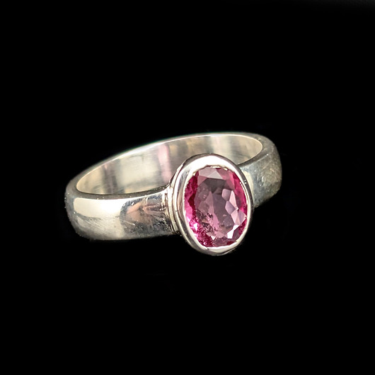 pierścionki złote Pierścionek fuksja- turmalin