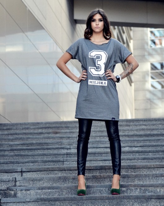 Tunika oversize 3MIEJSKA ZAKLAD ze 3MIASTO