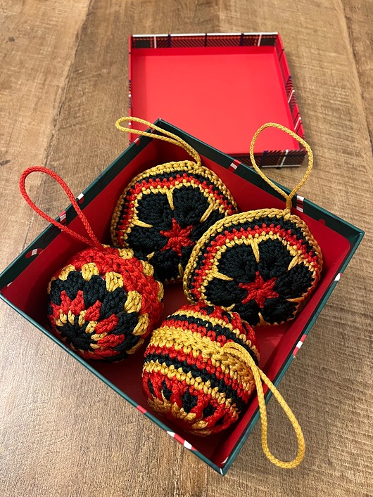 dekoracje świąteczne Świąteczne ozdoby szydełkowe