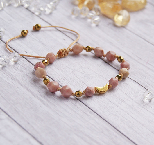 bransoletki z kamieni naturalnych Rodonit - MIŁOŚĆ- lunula - amulet - bransoletka supełkowana