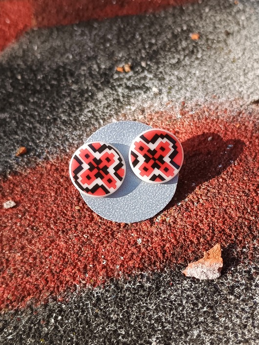 kolczyki ceramiczne Kolczyki ceramiczne w czerwono-czarne wzory