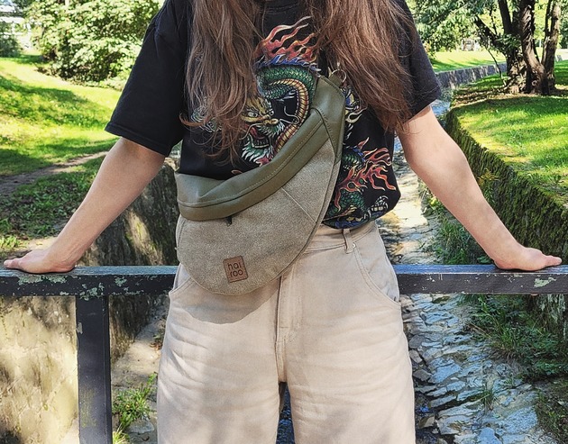 saszetka nerka Nerka "Haru" zielona khaki  bawełniana z ekoskórą
