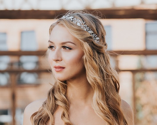Biżuteryjny wianek ślubny Isbell Anelis Atelier