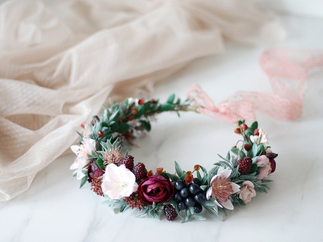 Ślubny kwiatowy wianek na głowę boho Lola White