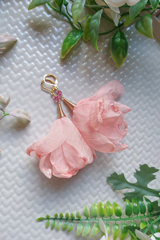 kolczyki pozłacane Lekkie kolczyki pozłacane kwiaty baby pink