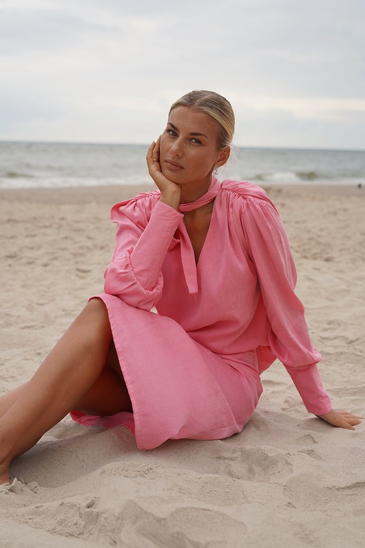 bluzki z długim rękawem damskie CS  - Bluzka z ozdobną szarfą Pink Pearl