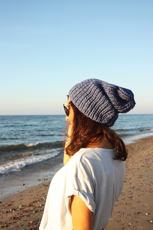 czapki damskie Niebieska czapka beanie handmade z wełną