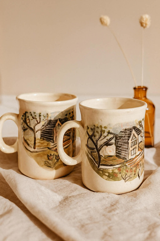 kubki Kubek ceramiczny ręcznie malowany domek z ogrodem