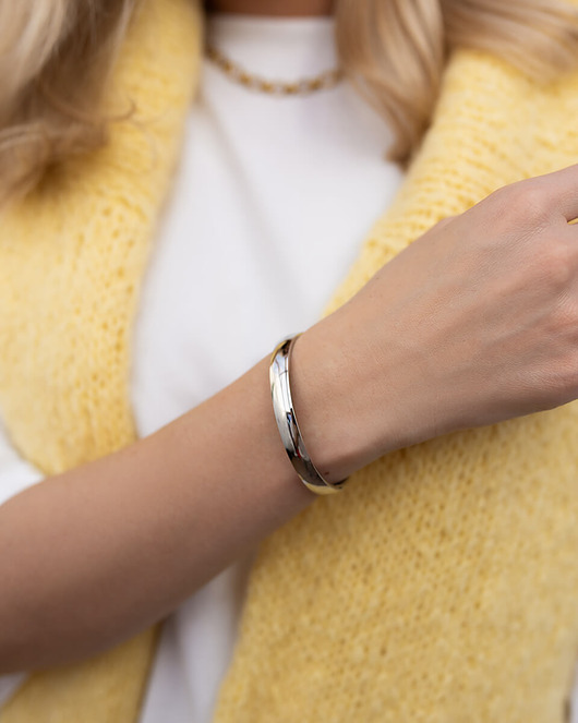 bransoletki złote Srebrna bransoletka mankietowa ze stali chirurgicznej premium Paraiso Noire