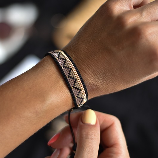 bransoletki na sznurku Tkana bransoletka - beżowa