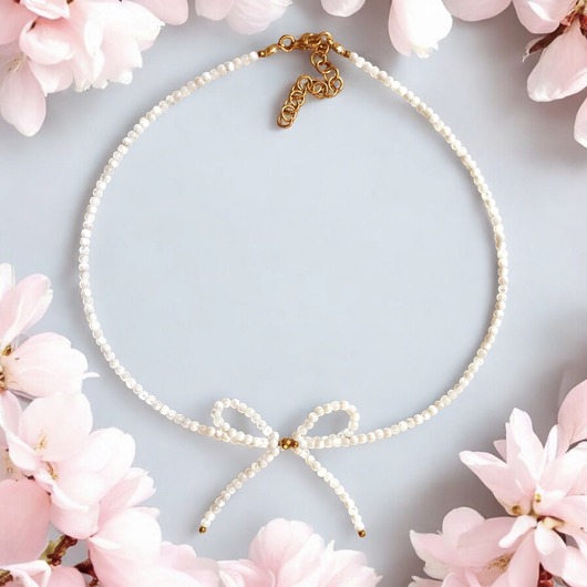 chokery KOKARDKA - choker : biała muszla