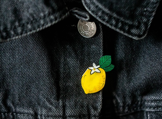 przypinki Przypinka  z cytryną