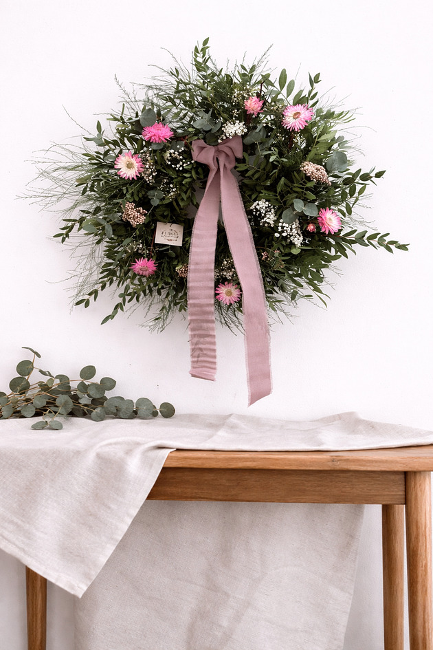 wianki Wianek wiosenny zieleń i różowe suszki