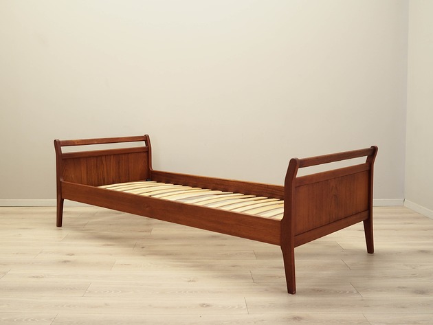 łóżka Łóżko tekowe, duński design, lata 70, produkcja: Dania