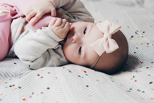 Opaska z kokardką na głowę, Nude - soft beige Little by qbala