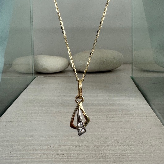 złote naszyjniki Złoty Naszyjnik 585-  Zawieszka z Cyrkoniami na złotym łańcuszku