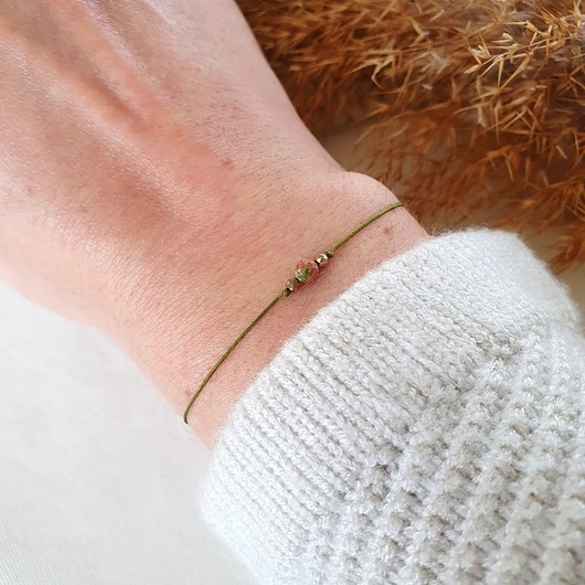 bransoletki z kamieni naturalnych Oliwkowa bransoletka z unakitem