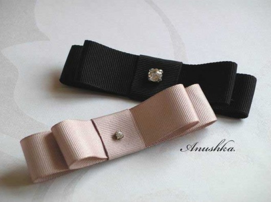 Nude bow ANUSHKA