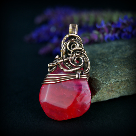 wisiory Wisiorek wire wrapping z różowym agatem