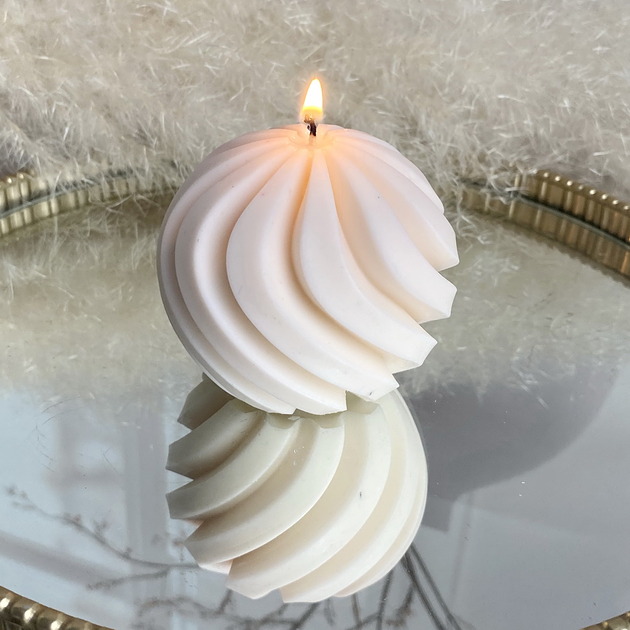 świeczniki i świece Świeca ekologiczna sojowa dekoracyjna "Twisted " 83x70mm