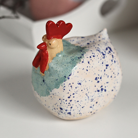 ozdoby wielkanocne Ceramiczna  kura wielkanocna