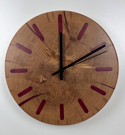 zegary Zegar ścienny drewniany, dąb z żywicą