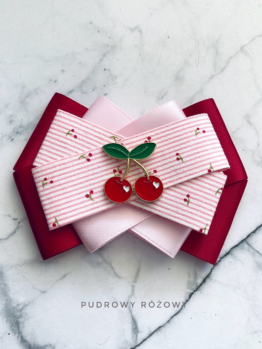 broszki Brosza z kolekcji z wisienkami z ozdobą  Wiśnia