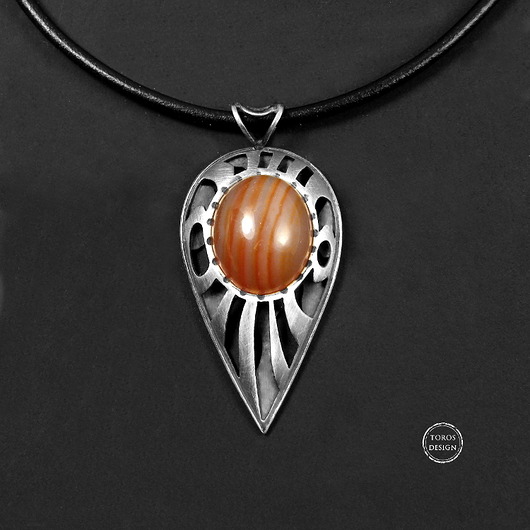 Wisior z chalcedonem Toros Design